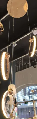 صورة علاقي ليد ثلاثي ذهبي